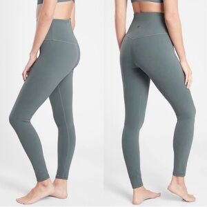 Athleta elation ultra high rise legging size M